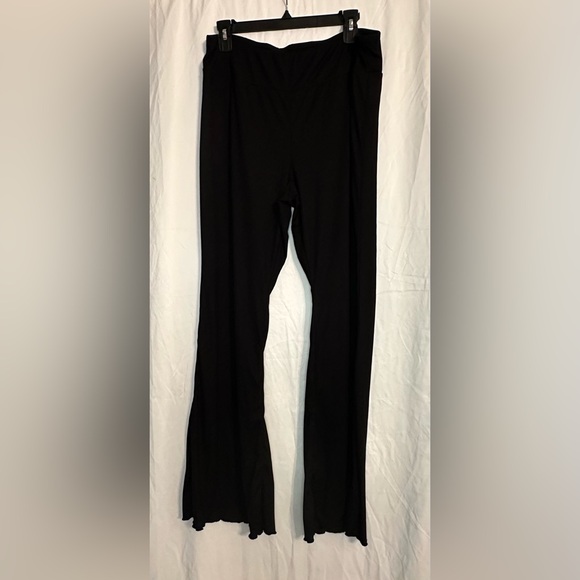 No Boundaries Pants - No Boundaries Women’s Black Flare Pull On Pant size XXXL (21)